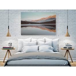 Domek na uboczu - fotografia na płótnie - 120x80 cm