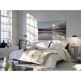 Domek na uboczu - fotografia na płótnie - 120x80 cm