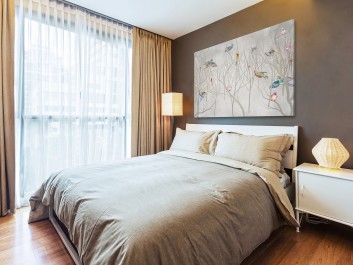 Leśny chór - nowoczesny obraz do sypialni