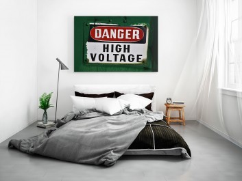 Danger - high voltage - fotoobraz do sypialni - 120x80 cm