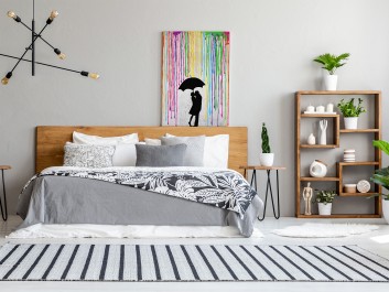 Miłosny skafander - nowoczesny obraz na płótnie - 50x70 cm Miłosny skafander - nowoczesny obraz na płótnie - 50x70 cm