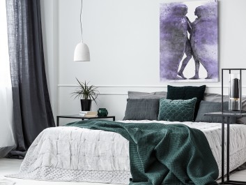 Metafizyka miłości we fioletach - nowoczesny obraz na płótnie - 50x70 cm Metafizyka miłości we fioletach - nowoczesny obraz na płótnie - 50x70 cm