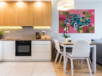 Automobilem przez świat - nowoczesny obraz do salonu - 120x80 cm Automobilem przez świat - nowoczesny obraz do salonu - 120x80 cm