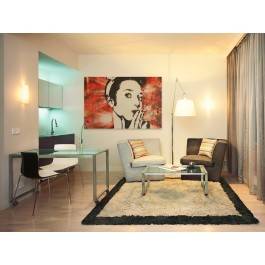 Dziewczyna z sąsiedztwa - zdjęcie na płótnie - 120x80 cm