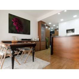 Dostojna dalia - nowoczesny obraz na płótnie - 120x80 cm