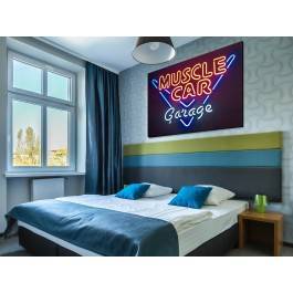 Muscle car garage - nowoczesny obraz na płótnie - 120x80 cm