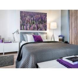 W tonie lawendy - fotoobraz do sypialni - 120x80 cm