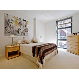 Wiśniowy sad - nowoczesny obraz do sypialni - 120x80 cm Wiśniowy sad - nowoczesny obraz do sypialni - 120x80 cm